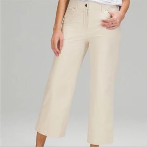 Wide leg Lululemon 7/8 Length Women's Pants In 27 With 5 Pkt Wide Leg *Utilitech